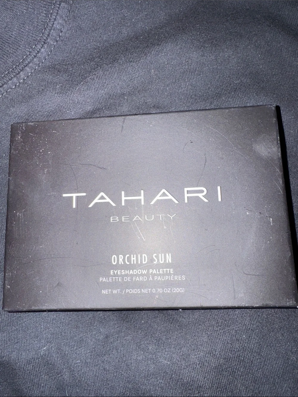 Tahari beauty eyeshadow palette